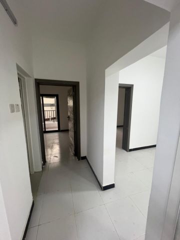 للايجار شقه 3 غرف بسعر ممتاز 8