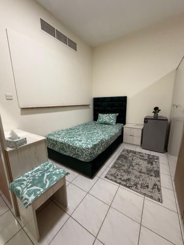 برتيشن للشباب العرب بالمدينه العالميه 8