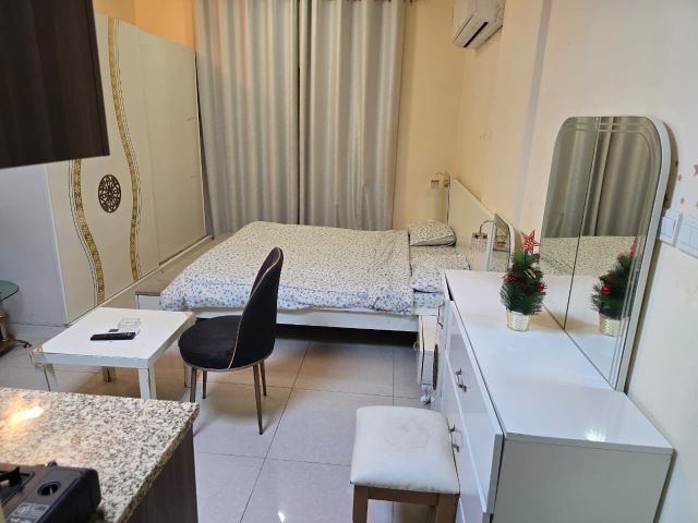 للايجار الشهري بمنطقة الروضة 2 شارع الشيخ عمار قريب من مخرج دبي 6