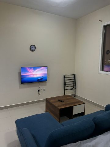 استوديو للإيجار – الجرف 3 الموقع: شارع محمد بن زايد مباشرة