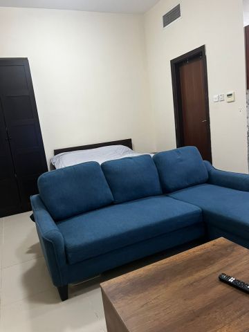 استوديو للإيجار – الجرف 3 الموقع: شارع محمد بن زايد مباشرة 4