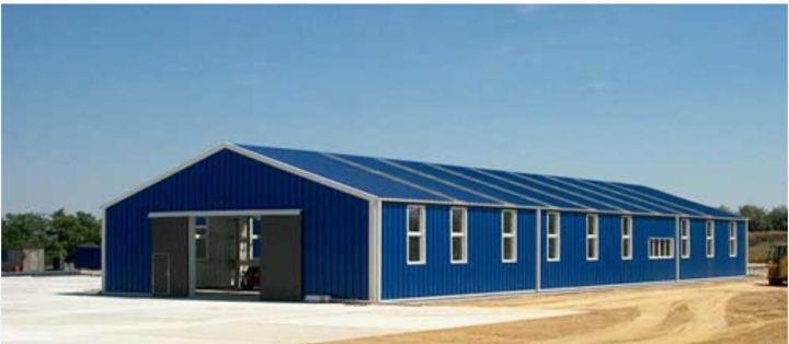 للبيع مستوعات في الشارقة تقع في منطقة الصناعية (4) 