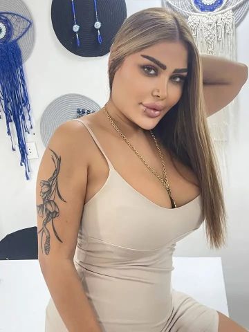 مطلوب فتيات للعمل في مجموعة فنادق عالمية