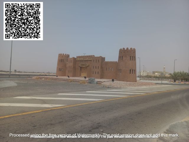 أرض سكنية منامة 4 ثاني قطعة من الشارع الرئيسي بأكبر مساحة 7