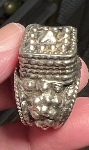 خاتم فضة قديم ونادر للبيع