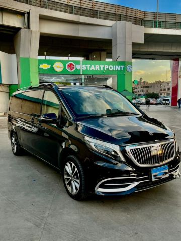 فخامة تليق بمقامكم.. اكتشف مصر من مقعد مرسيدس الفاخر 🇪🇬✨ 5