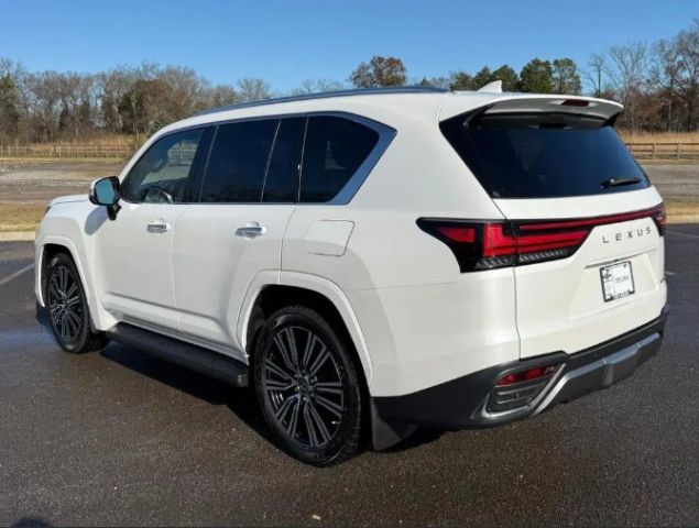 2023 Lexus LX600 4WD Gcc Full Options 16,200KM 4