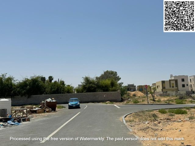 فرصه حقيقيه لتملك قطعه ارض تاون هاوس // على زاويه // شامله الرسوم