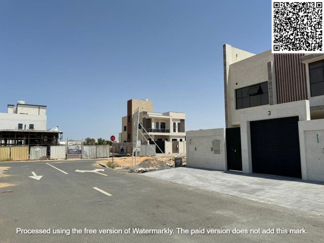 فرصه حقيقيه لتملك قطعه ارض تاون هاوس // على زاويه // شامله الرسوم 2