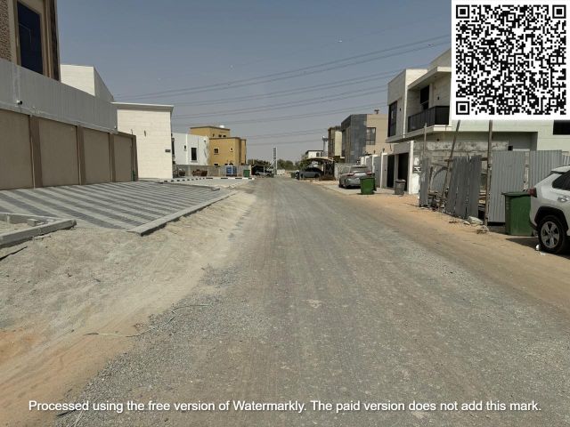 قطعتين تاون هاوس في منطقة هادئة على الشارع الرئيسي – فرصة ممتازة  2