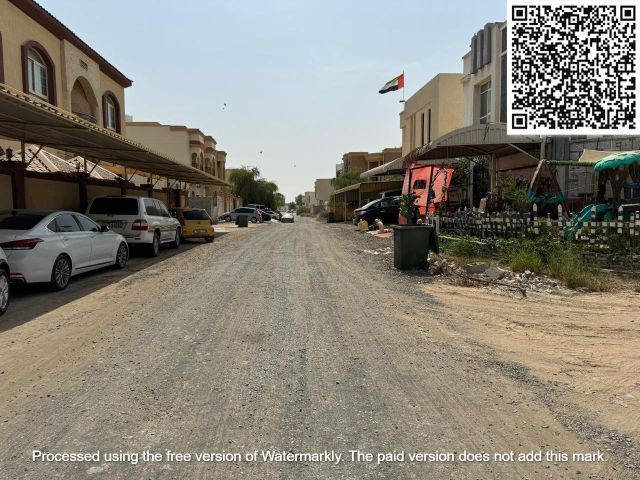 قطعتين تاون هاوس في منطقة هادئة على الشارع الرئيسي – فرصة ممتازة  3