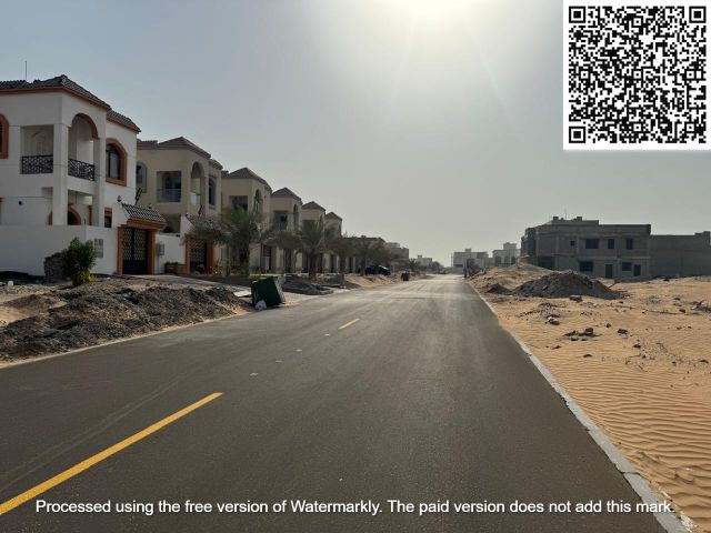 قطعتين تاون هاوس في منطقة هادئة على الشارع الرئيسي – فرصة ممتازة  9