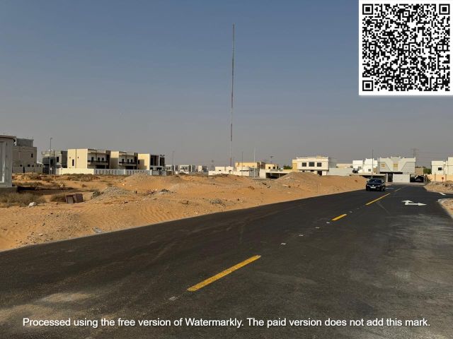 قطعتين تاون هاوس في منطقة هادئة على الشارع الرئيسي – فرصة ممتازة  10