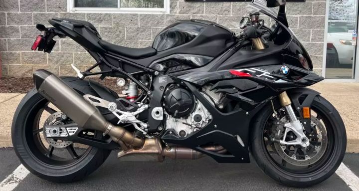 2023 BMW s1000RR 4