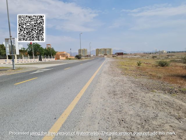 تملك الان ثاني قطعه من الشارع الرئيسي // بموقع مميز في المنامة 10