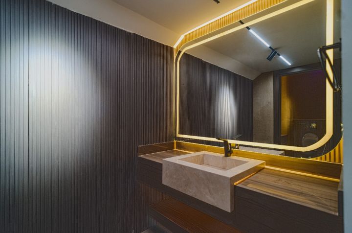 للبيع فلتين متلاصقة في الشارقة  منطقة الحوشي أرضي + أول + سطح 3