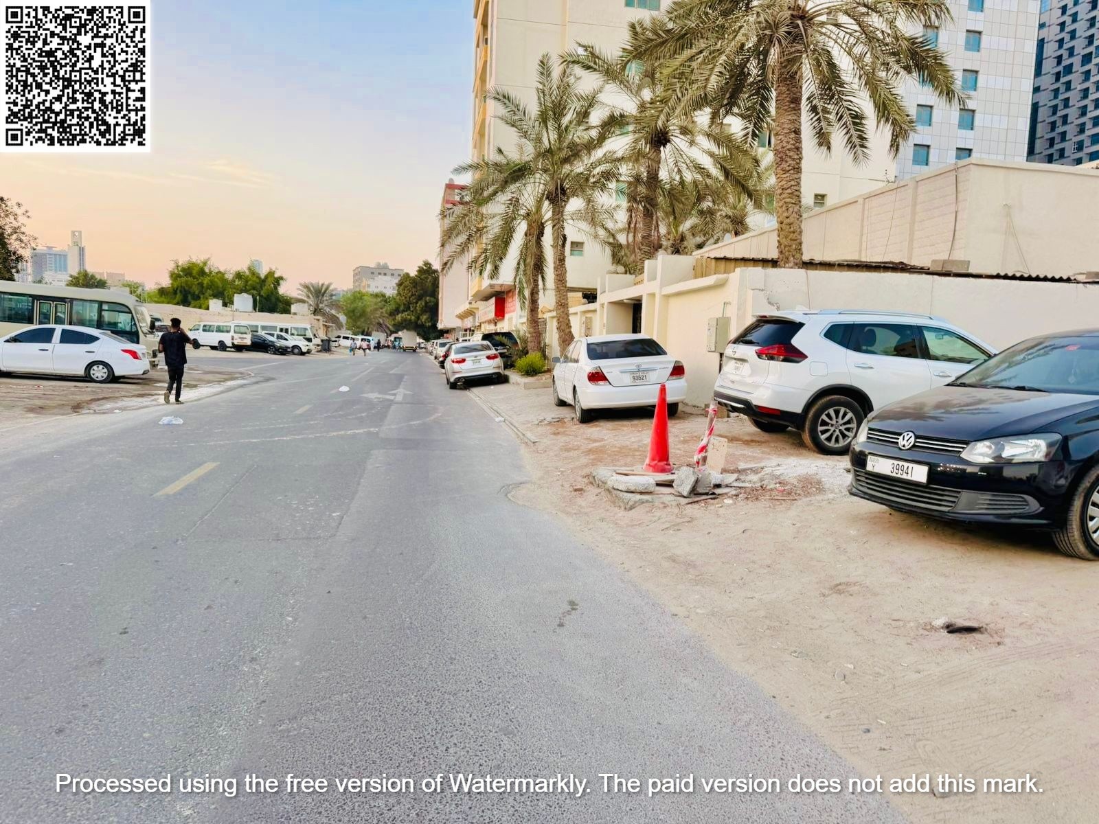 أرض سكني استثماري في نطاق عمراني مكتمل الخدمات يسهل حياتك اليومية 3