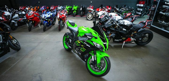 2018 Kawasaki Ninja ZX-10R ABS KRT Edition WhatsApp +17203061962 2