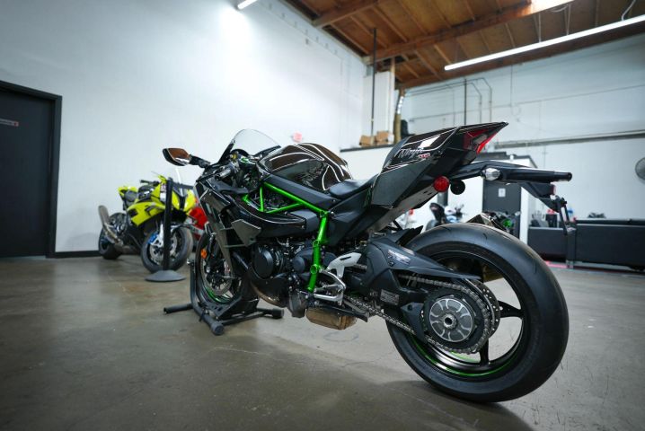 2015 Kawasaki Ninja H2 WhatsApp +17203061962 3