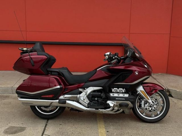2021 Honda  Gold Wing Tour WhatsApp +17203061962