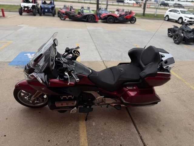 2021 Honda  Gold Wing Tour WhatsApp +17203061962 3