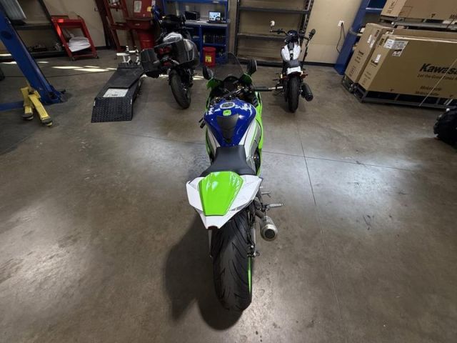 2024 Kawasaki Ninja ZX10R 40th Anniversary Edition ABS 3