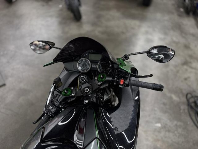 للبيع دراجة نينجا ZX-14R 2019 تواصل عبر واتساب +17203061962 2