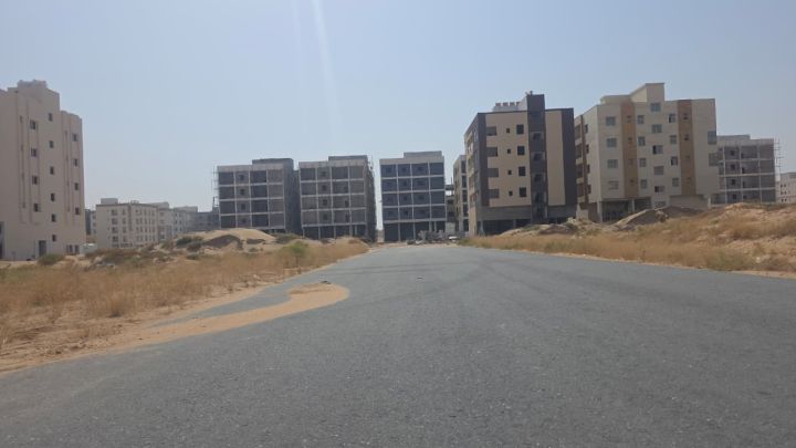 للبيع اراضي مدمجة داخل منطقة العالية جلوبال سيتي  9