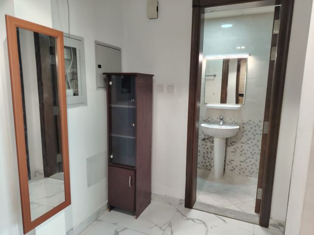 ✨ Premium Living in Oasis Towers! 1BR Apartment with FREE Parking 5