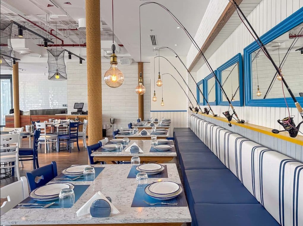 Seafood restaurant   for sale in Abu Dhabi. / مطعم سمك للبيع 
