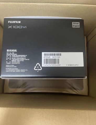 Original Fujifilm X100VI Digital Camera With Zero Shutter Count. 2