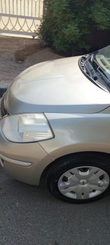 بيع سيارة نيسان تيدا 2012  ​Nissan Tiida  7