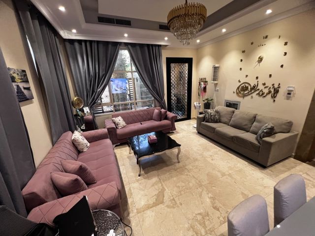 فيلا 3 طوابق مفروشة VIP | الزاهية - عجمان  *أثاث فاخر جاهزة