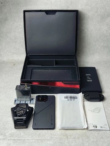 Asus ROG Phone 9 Pro 5G Android 15 1TB 24GB RAM Game Phone  2