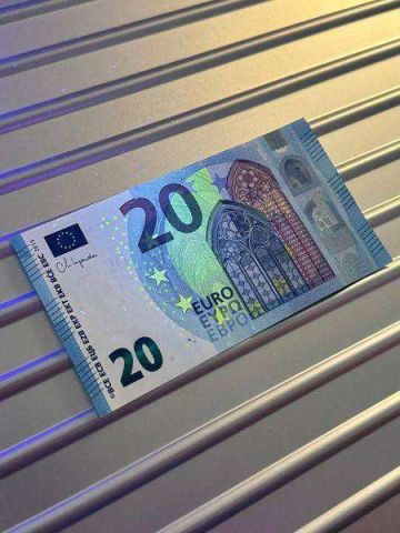 Buy Undetectable counterfeit Banknotes. 2