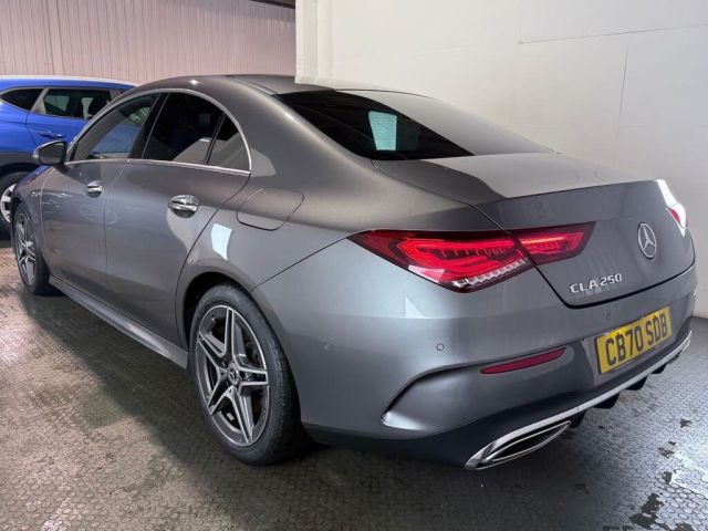 Selling the latest Mercedes-Benz CLA250 4Matic, 5