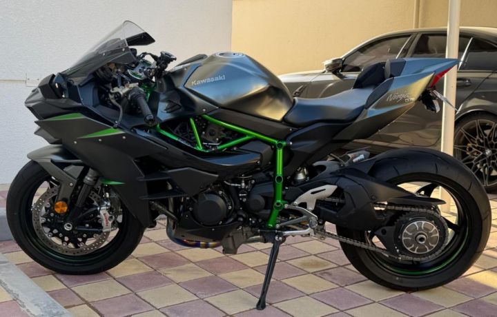 2025 Kawasaki NINJA H2