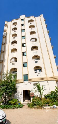 مبنى للبيع في البوطينة بالشارقة بعائد استثماري 10.38% 3