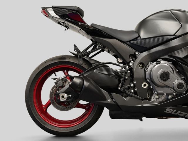 2026 Suzuki GSX-R750 4