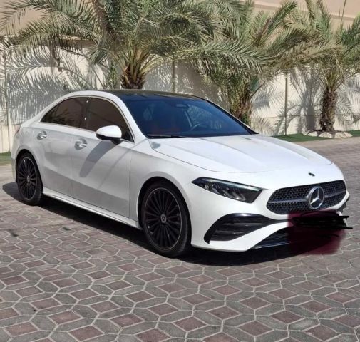 Mercedes benz A200 2025  5