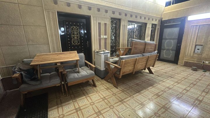 دينا طش الاثاث القديم بالرياض 0502763407