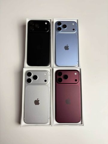Apple iPhone 18 Pro Max, iPhone 18 Pro,  Apple iPhone Duo  4