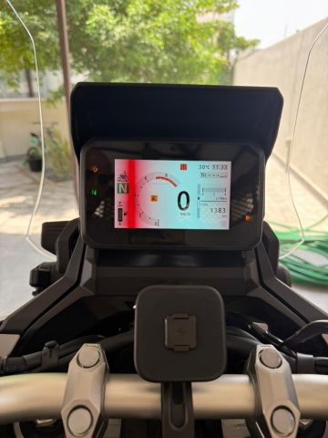 X-ADV 2025  2