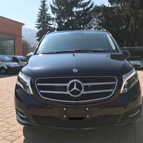ايجار مرسيدس V250