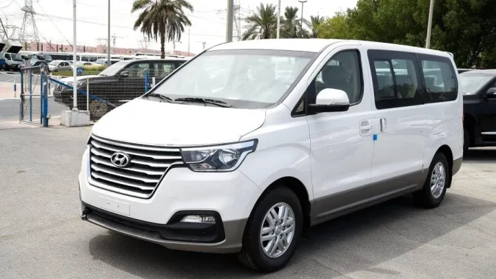 ? Rent Toyota HiAce with Driver (2025–2026 Models) – Limousine N