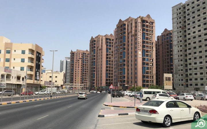 غرفتين وصالة مساحة 1,813قدم |سعر400 الف |طابق أرضي