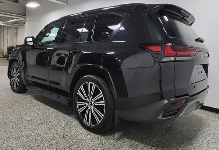 2023 lexus LX F sport  3