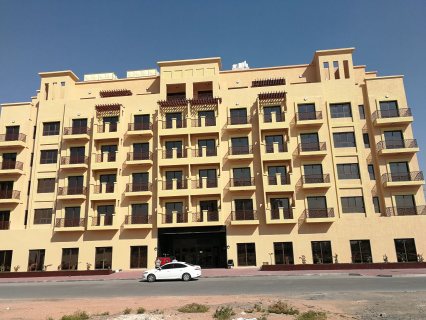 للإيجار شقة 2 غرفة وصالة جديدة أول ساكن وموقع مميز على شارع الشيخ 1