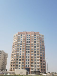 للبيع شقة غرفة وصالة جاهزةتسليم فوري في دبي بمنطقة ليوان وأدفع دفعة أولى 140 ألف