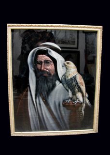 لوحه متحفيه قديمه لشيخ ممسك بصقر  1